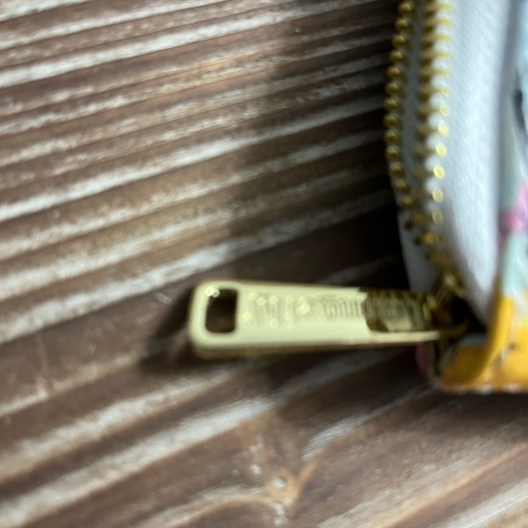 Loungefly Disney Winnie the Pooh Balloon Friends Zip Around Wallet - Picture 8 of 14